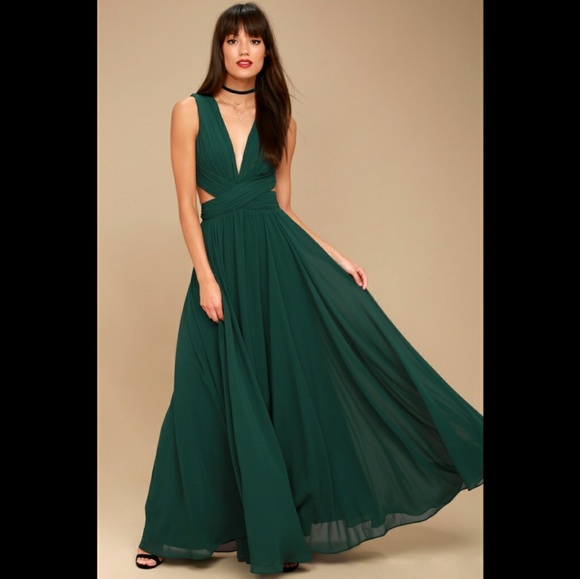 (PETITE) Vivid Imagination Lulu's Maxi Dress - Picture 2 of 5